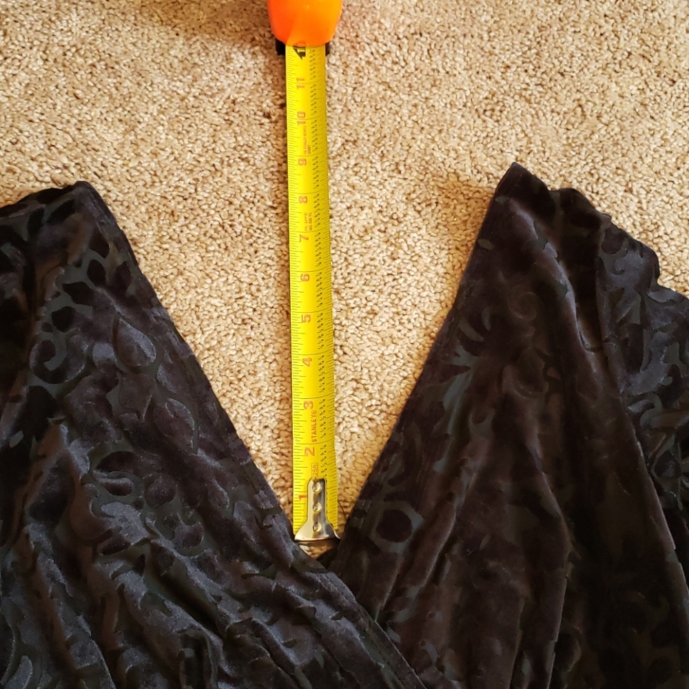 Velvety 3/4 sleeve Vneck/back dress sz8 - Picture 8 of 14